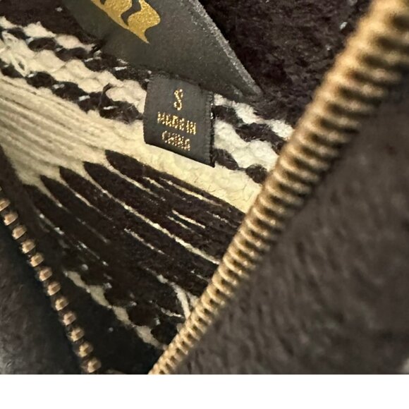 NWT Rocawear Chunky Cable Knit Zip Sweater – Size S – Black/White - Picture 7 of 11